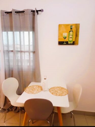 1 Chambre salon meublé à Cadjèhoun