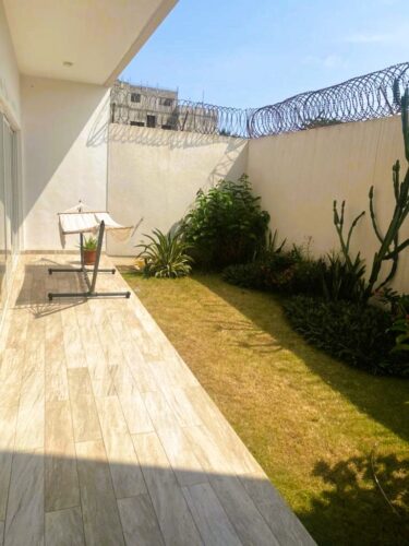 Appartement 3 chambres meublées Fidjrossè plage