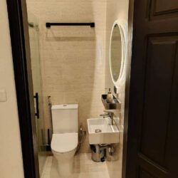 Entrée personnelle meublée Agla