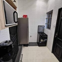 Entrée personnelle meublée Agla