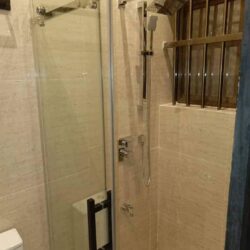 Entrée personnelle meublée Agla