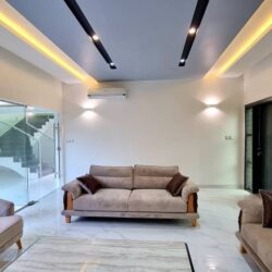 Luxueuse villa meublée Fidjrossè