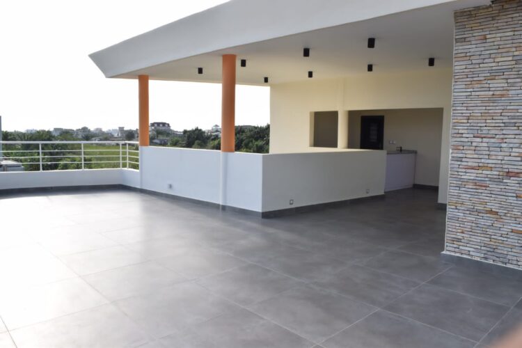 Luxueuse villa meublée Fidjrossè_8