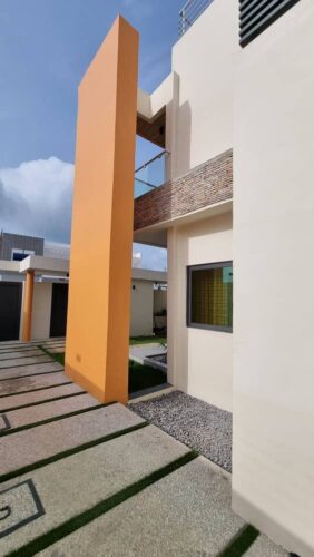 Luxueuse villa meublée Fidjrossè