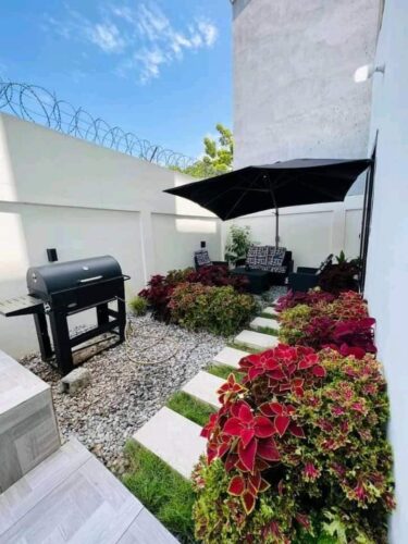 Villa meublée avec piscine Cotonou Agla