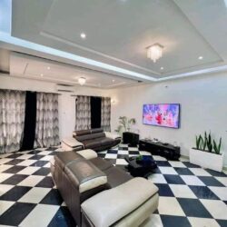 Villa meublée avec piscine Cotonou Agla